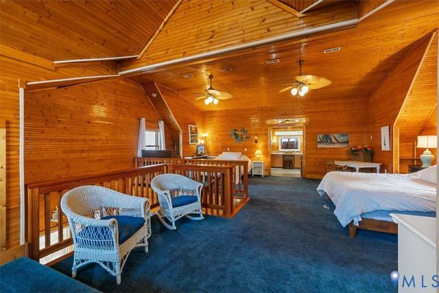 167 Riverside Dr, Deltaville, VA 23043