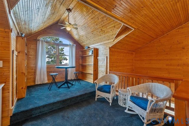 167 Riverside Dr, Deltaville, VA 23043