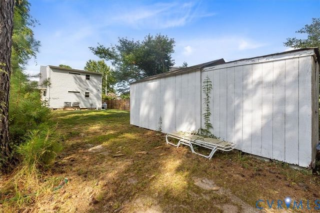 167 Riverside Dr, Deltaville, VA 23043