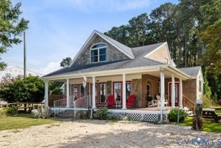 167 Riverside Dr, Deltaville, VA 23043