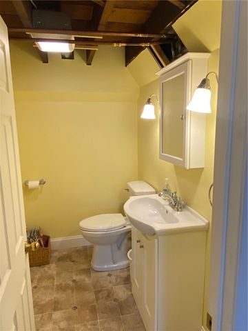 24 Burdick Avenue, Newport, RI 02840
