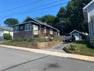 24 Burdick Avenue, Newport, RI 02840