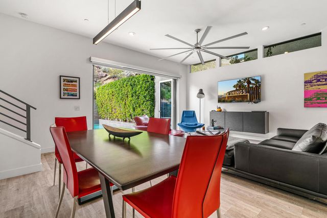 1231 Surrey Lane, Palm Springs, CA 92264