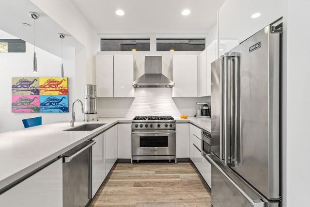 1231 Surrey Lane, Palm Springs, CA 92264