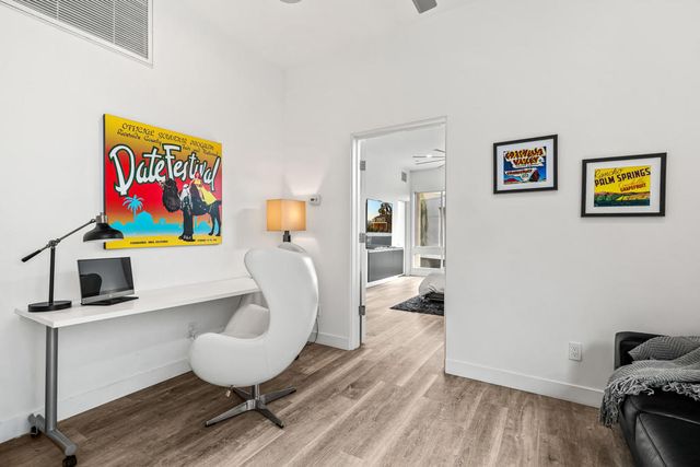 1231 Surrey Lane, Palm Springs, CA 92264