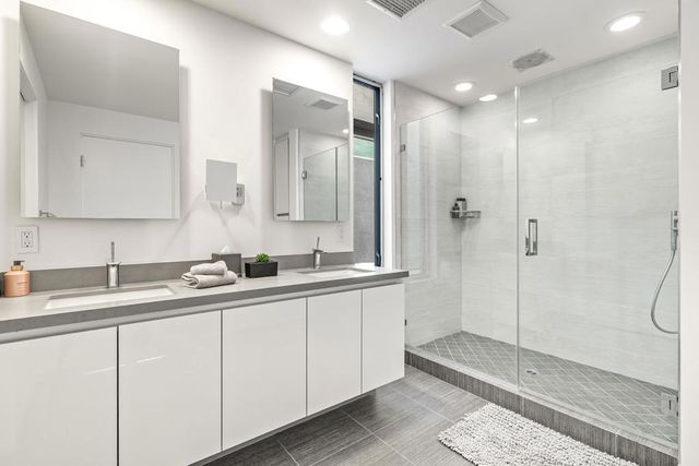 1231 Surrey Lane, Palm Springs, CA 92264