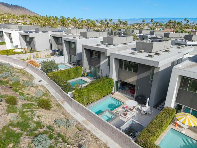 1231 Surrey Lane, Palm Springs, CA 92264