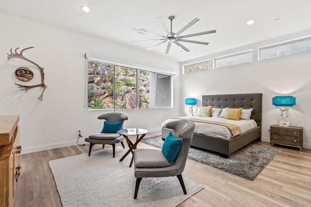 1231 Surrey Lane, Palm Springs, CA 92264