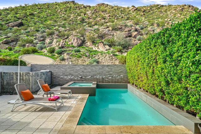 1231 Surrey Lane, Palm Springs, CA 92264