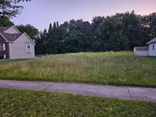 1503 RED OAK DRIVE #Lt33, Hartford, WI 53027