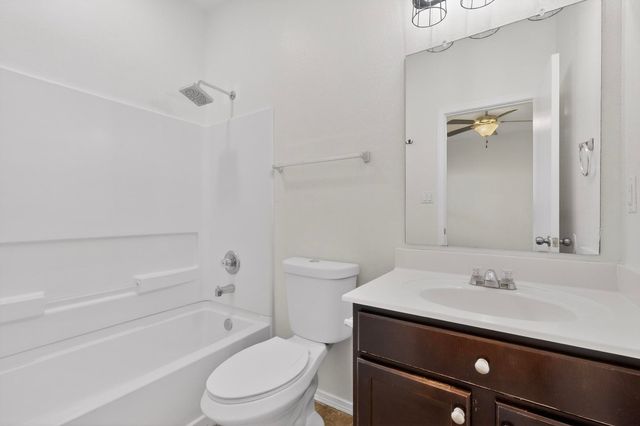 8419 Llano Vista Avenue SW, Albuquerque, NM 87121