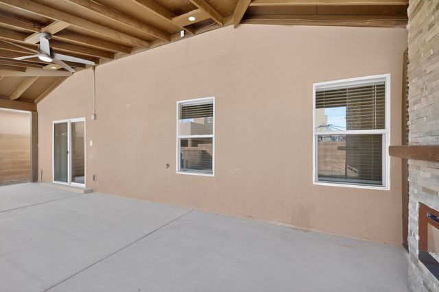 8419 Llano Vista Avenue SW, Albuquerque, NM 87121