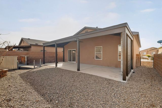 8419 Llano Vista Avenue SW, Albuquerque, NM 87121