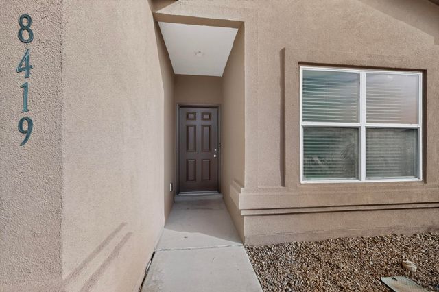 8419 Llano Vista Avenue SW, Albuquerque, NM 87121