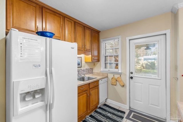 112 Cousineau Rd, Pensacola, FL 32507