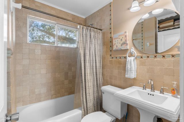 112 Cousineau Rd, Pensacola, FL 32507