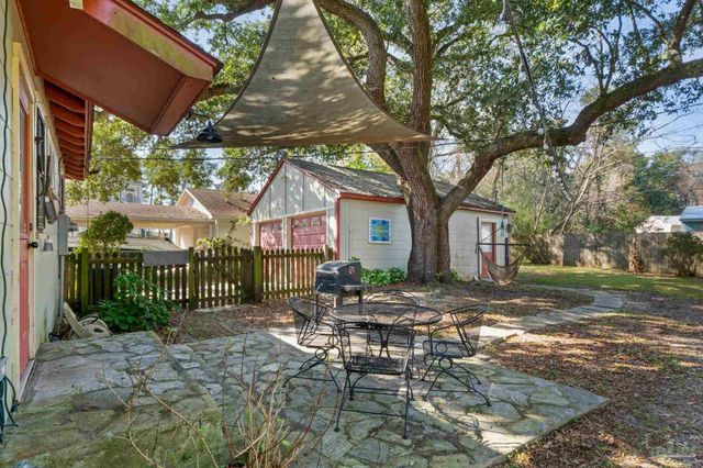 112 Cousineau Rd, Pensacola, FL 32507