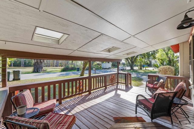 112 Cousineau Rd, Pensacola, FL 32507