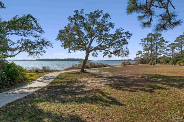 112 Cousineau Rd, Pensacola, FL 32507