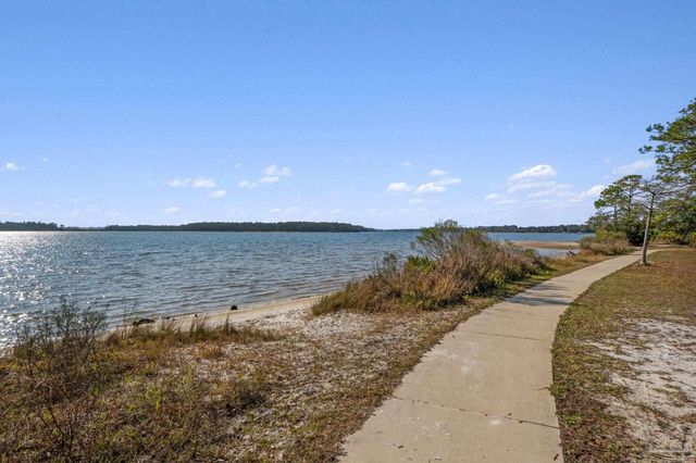 112 Cousineau Rd, Pensacola, FL 32507