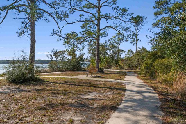 112 Cousineau Rd, Pensacola, FL 32507