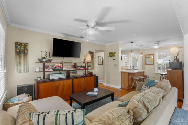 112 Cousineau Rd, Pensacola, FL 32507