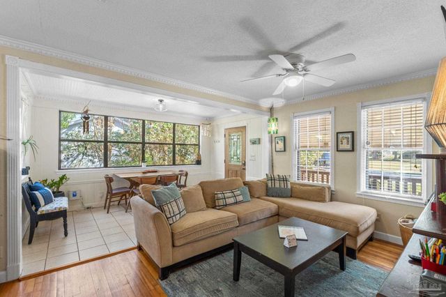 112 Cousineau Rd, Pensacola, FL 32507