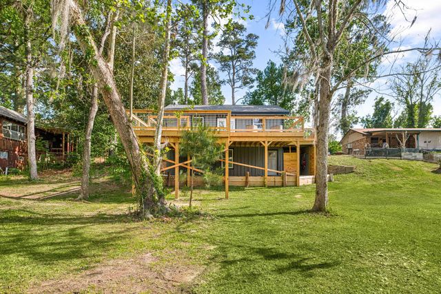 174 Hideaway Lane, Goodrich, TX 77335