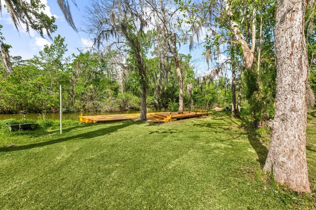 174 Hideaway Lane, Goodrich, TX 77335