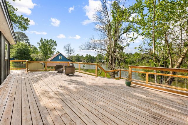 174 Hideaway Lane, Goodrich, TX 77335