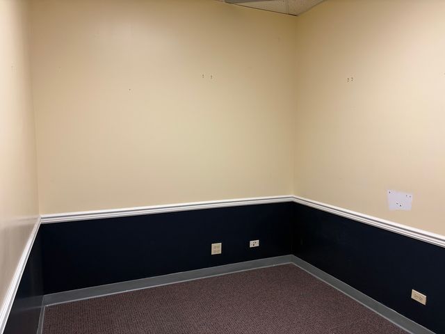 300 N Milwaukee Avenue LM, Lake Villa, IL 60046