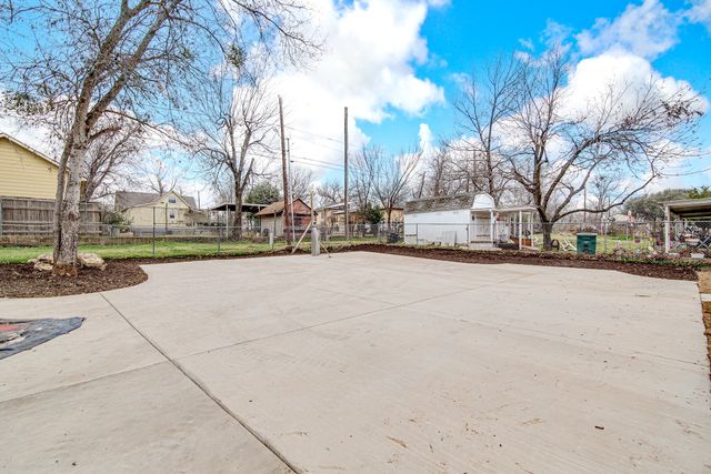 3325 Eastland Street, Fort Worth, TX 76119