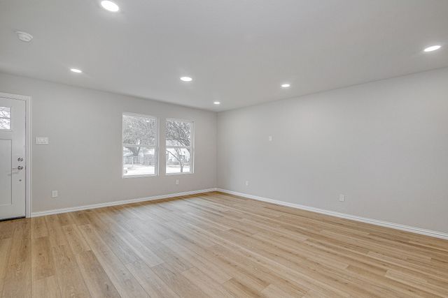 3325 Eastland Street, Fort Worth, TX 76119