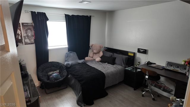 3540 Moraga Drive, Las Vegas, NV 89103