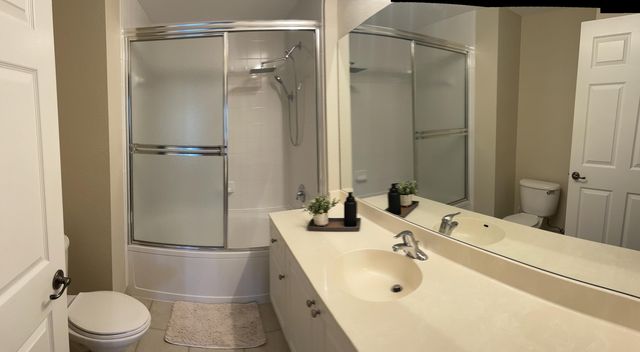 2805 Veronia Drive 104, Palm Beach Gardens, FL 33410