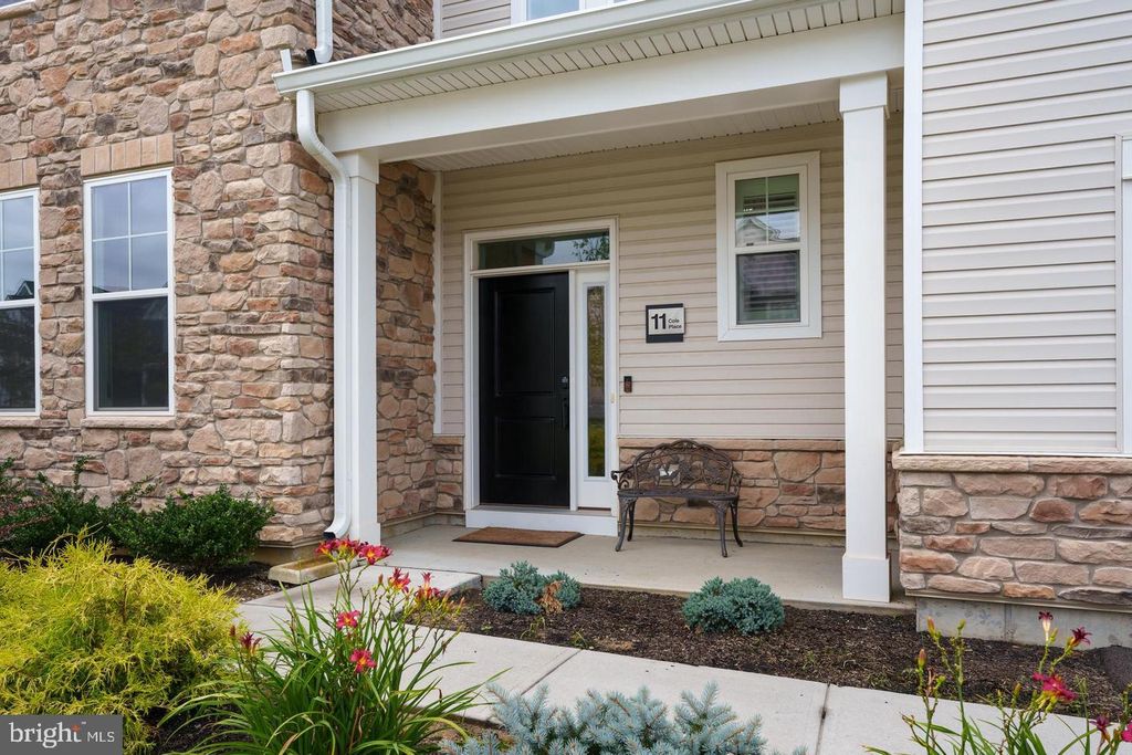 11 COLE PLACE, CRANBURY, NJ 08512 — photo 2