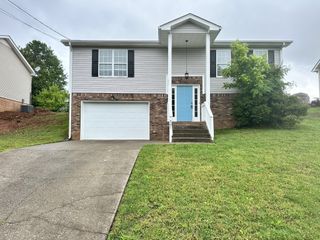 261 Audrea Ln, Clarksville, TN 37042
