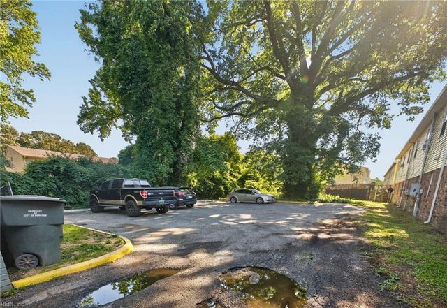 6249 Alexander St Apt B, Norfolk, VA 23513