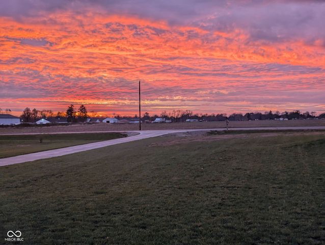 26791 Crooked Creek Avenue, Arcadia, IN 46030