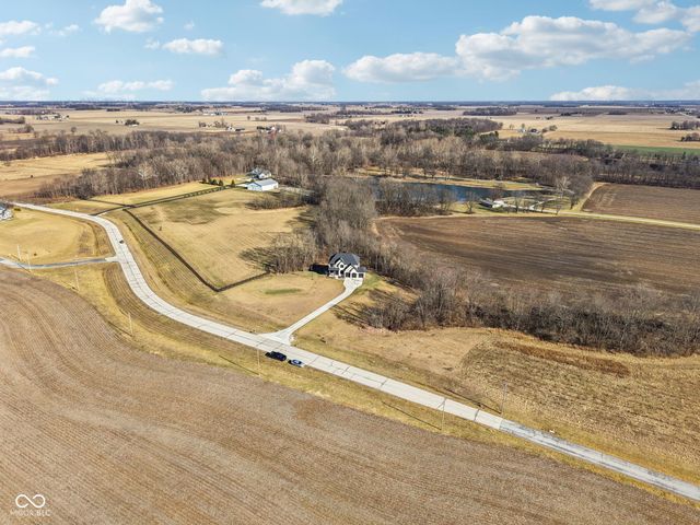 26791 Crooked Creek Avenue, Arcadia, IN 46030