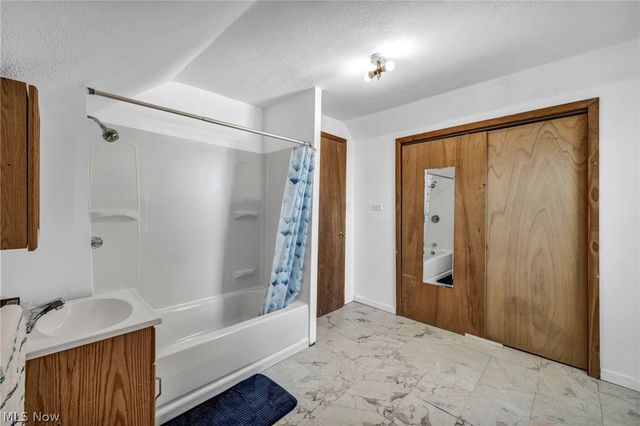 3488 W 52nd Street, Cleveland, OH 44102