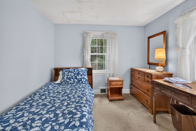 49 Downing Rd, Lexington, MA 02421