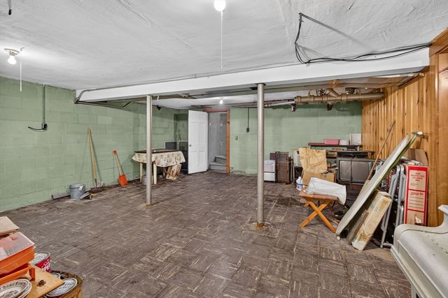 49 Downing Rd, Lexington, MA 02421