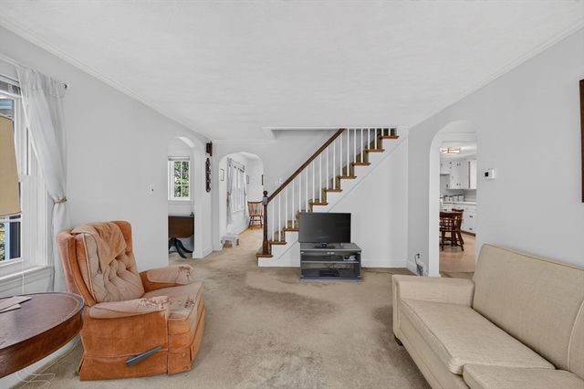 49 Downing Rd, Lexington, MA 02421