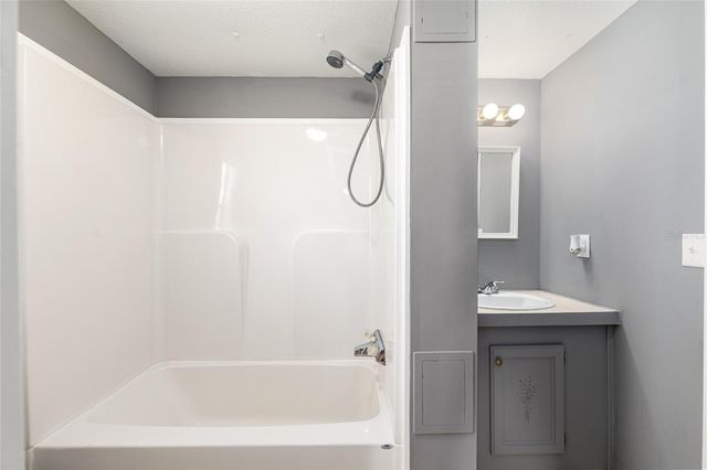 5600 SE 39TH STREET, Trenton, FL 32693