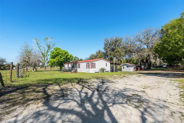 5600 SE 39TH STREET, Trenton, FL 32693