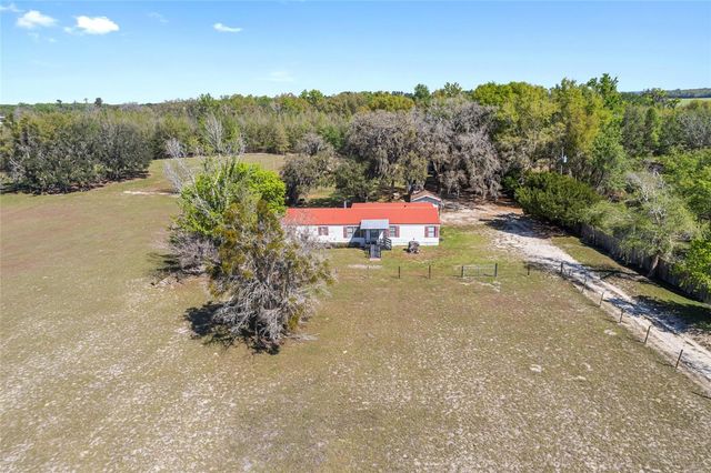 5600 SE 39TH STREET, Trenton, FL 32693