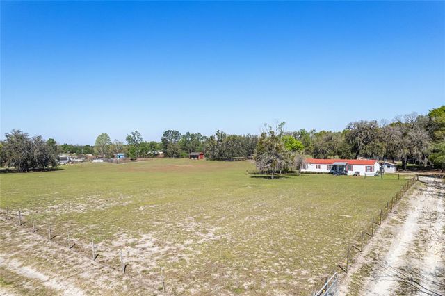 5600 SE 39TH STREET, Trenton, FL 32693