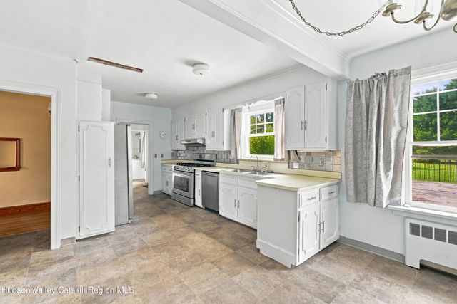 236 Glasco Turnpike, Saugerties, NY 12477