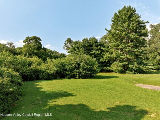 236 Glasco Turnpike, Saugerties, NY 12477